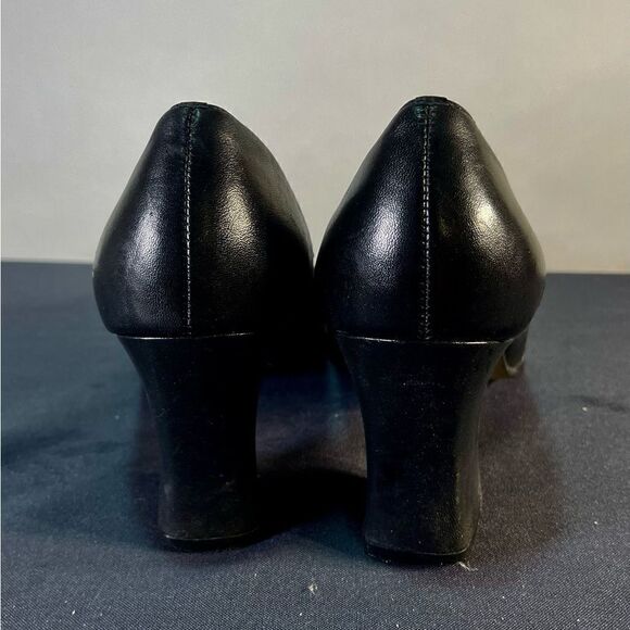 Cathy Jean - Black Leather Pumps - Picture 4 of 6